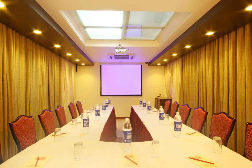 Ambience Executive Hotel Pimpri-Chinchwad Afaceri foto