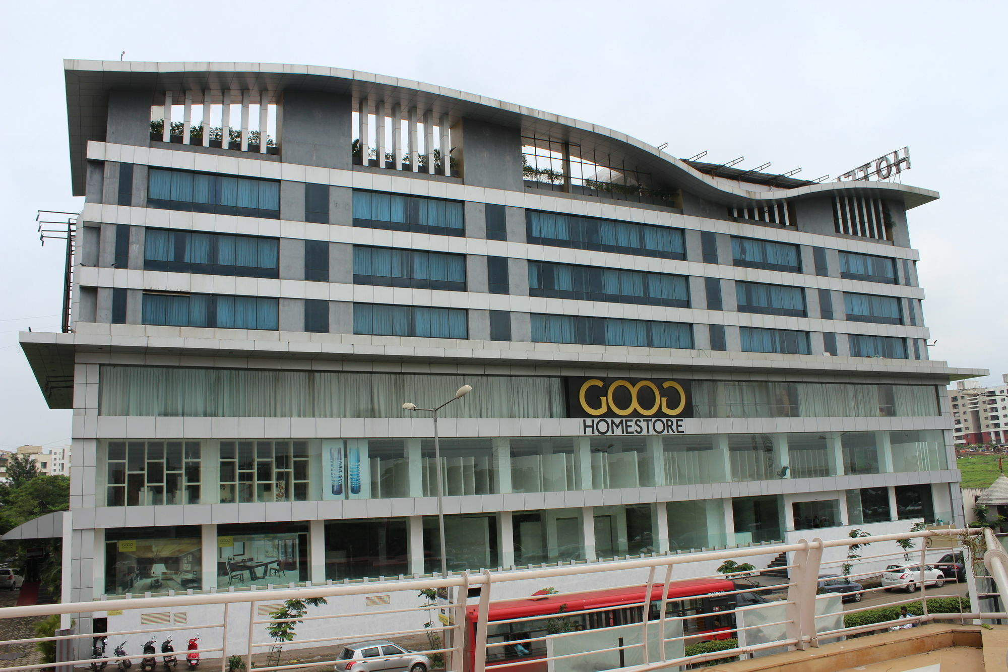 Ambience Executive Hotel Pimpri-Chinchwad Exterior foto